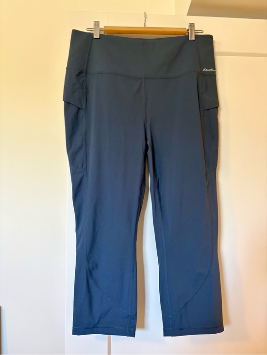 Eddie Bauer Pants - Eddie Bauer Women's Capri Active Pants in Slate Blue.